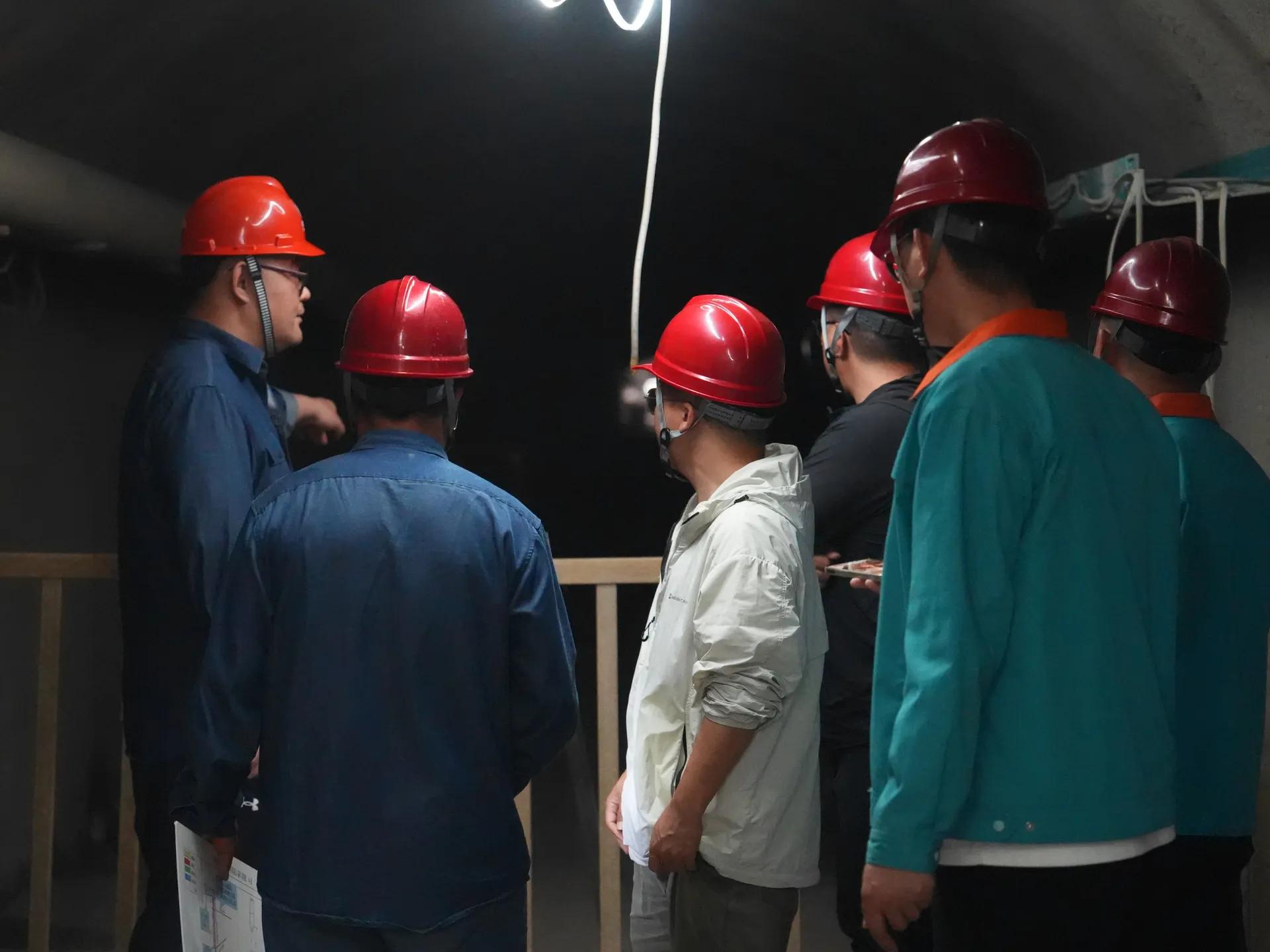 专家及属地领导莅临交流学习 助推重点工程项目提质增效