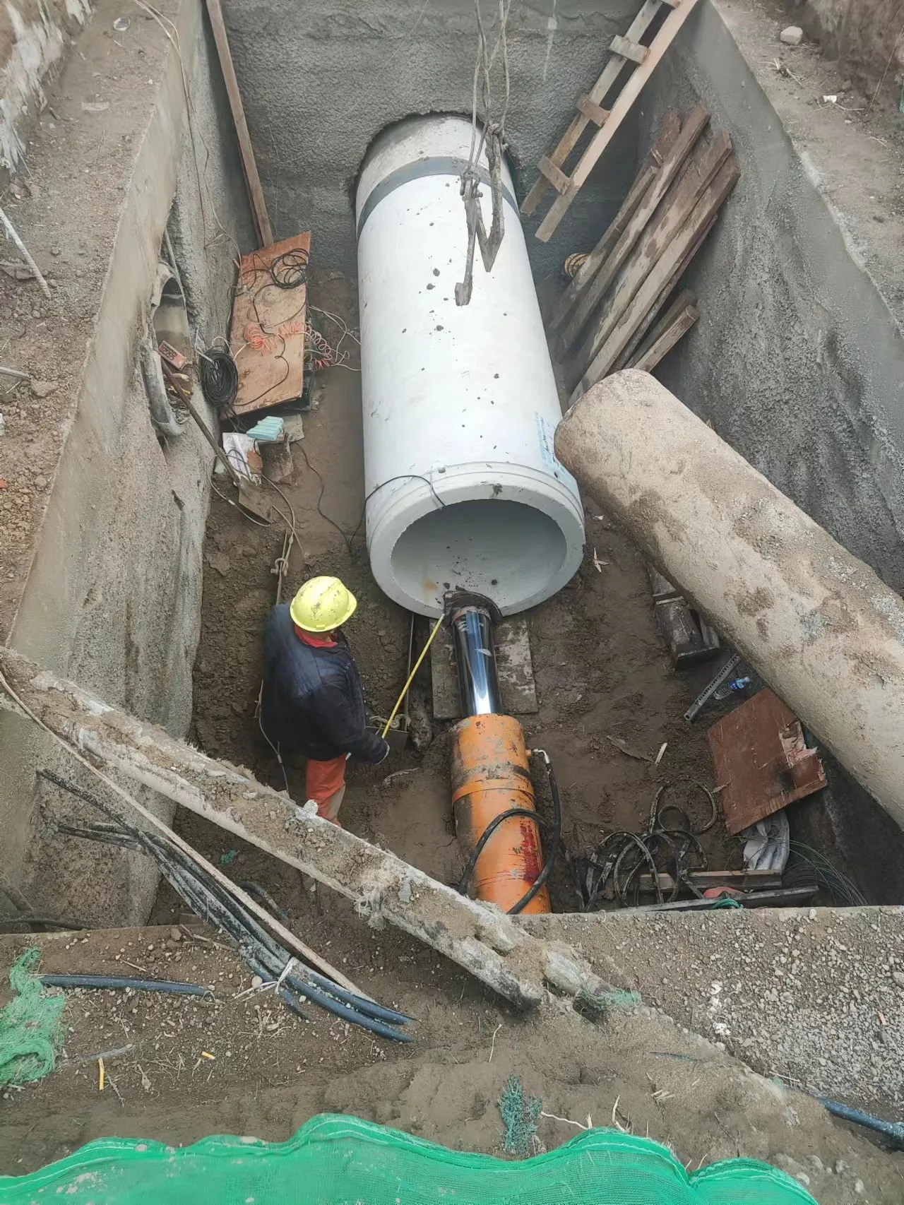 10kV P082/P054  一二路老旧线路改造工程图片 9