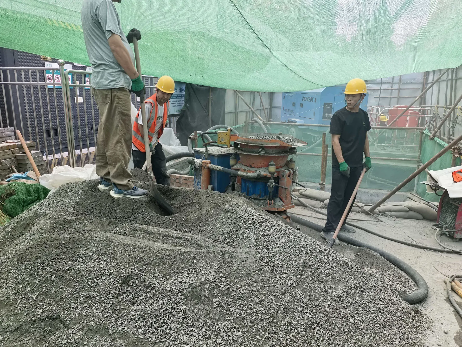 黄寺办公区电力增容工程图片 8
