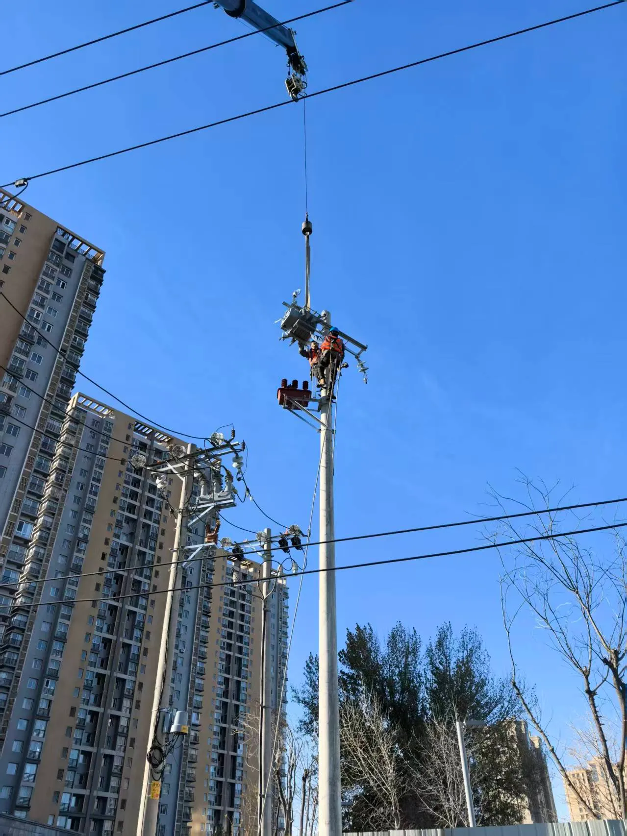 海淀区清河镇路（清河中街-小营西路）道路工程-电力管线改移工程图片 14