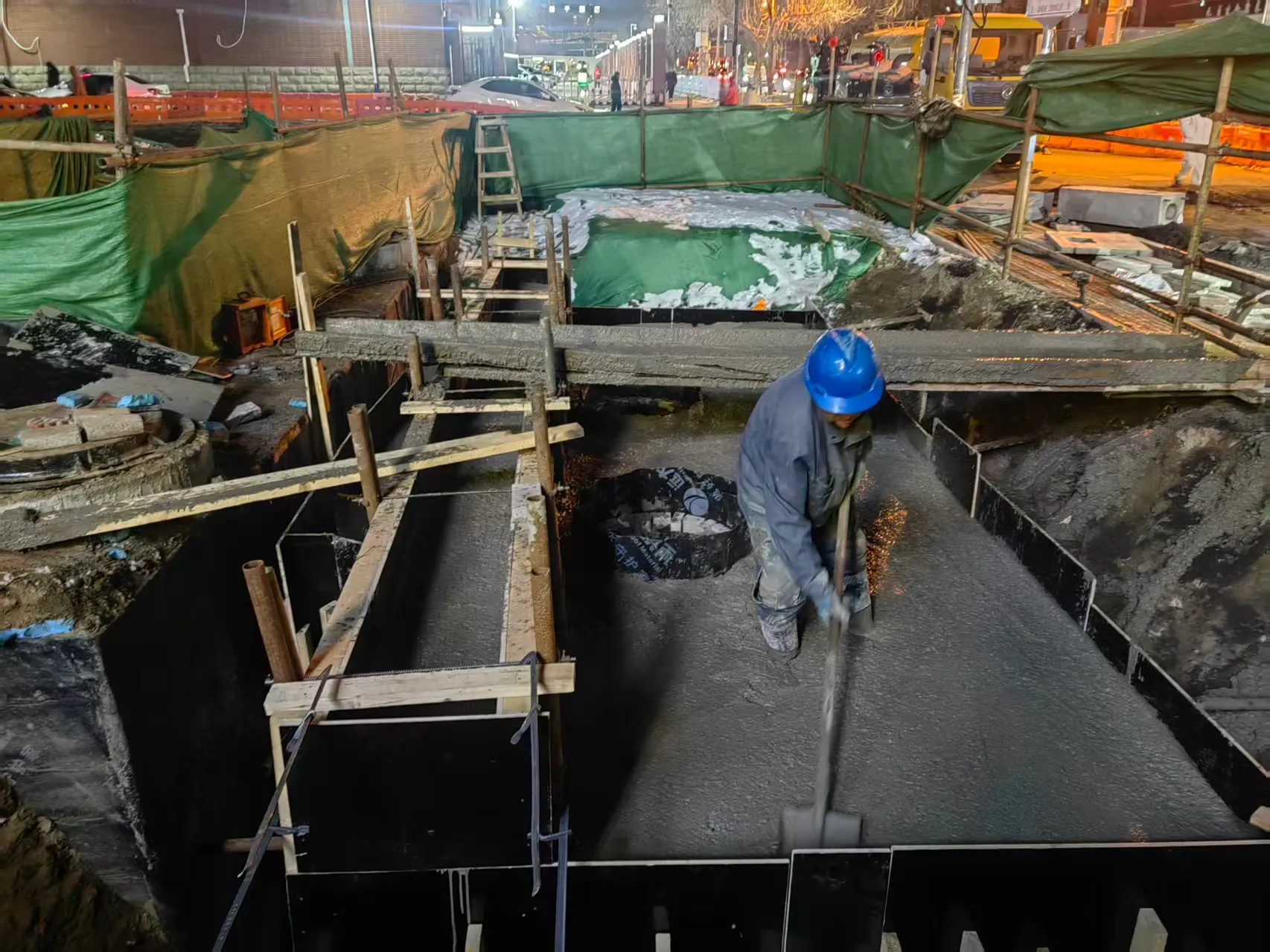 海淀区清河镇路（清河中街-小营西路）道路工程-电力管线改移工程图片 22