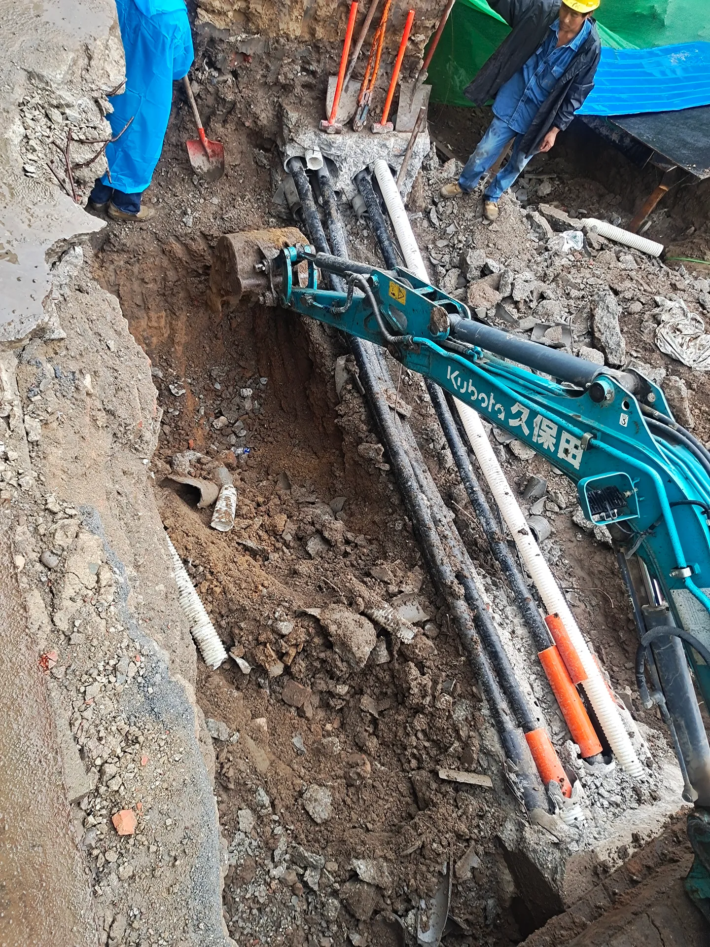 北京市轨道交通建设管理有限公司地铁19号线金平区间站10kV电缆切改工程图片 3