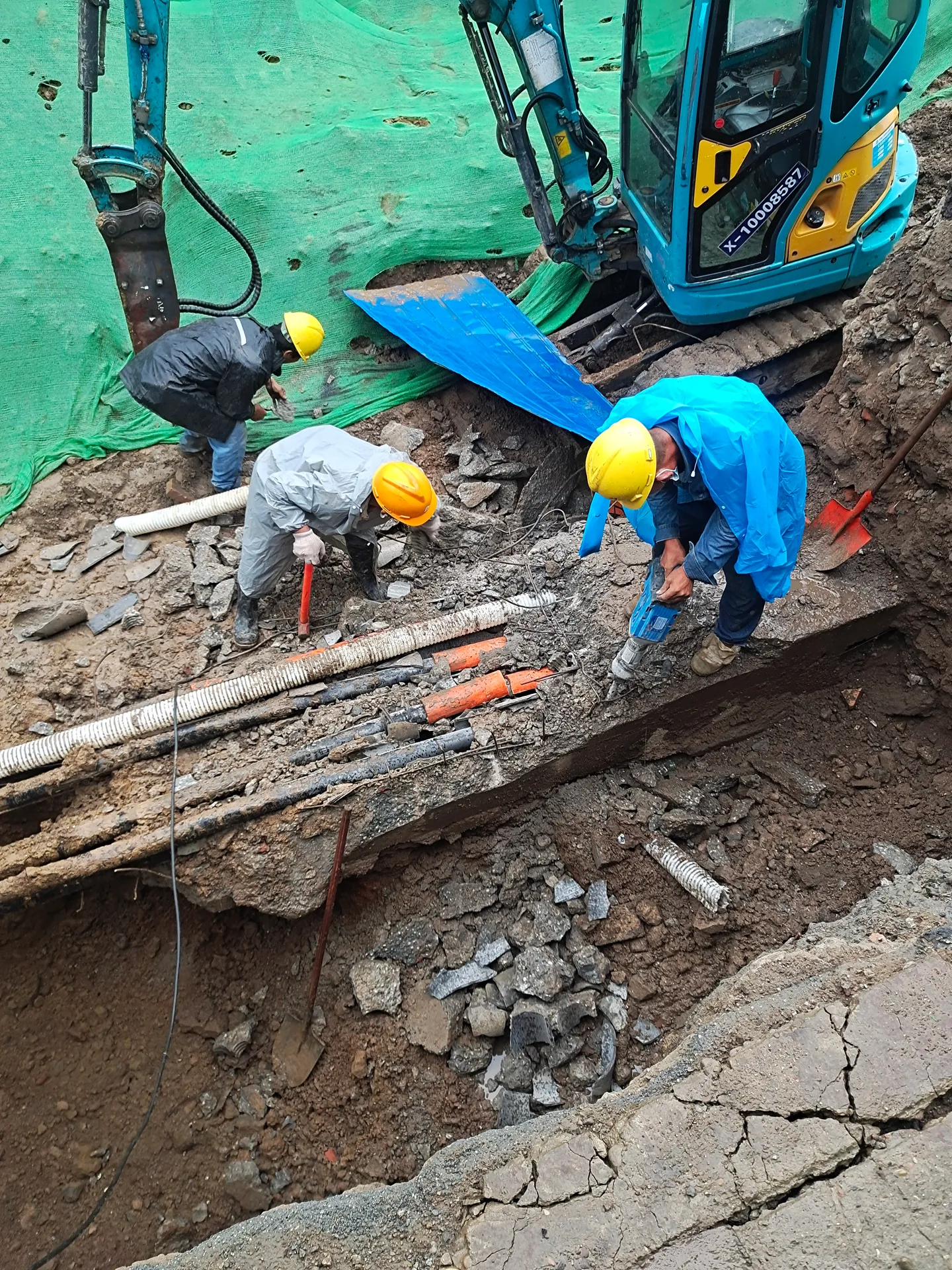 北京市轨道交通建设管理有限公司地铁19号线金平区间站10kV电缆切改工程图片 6