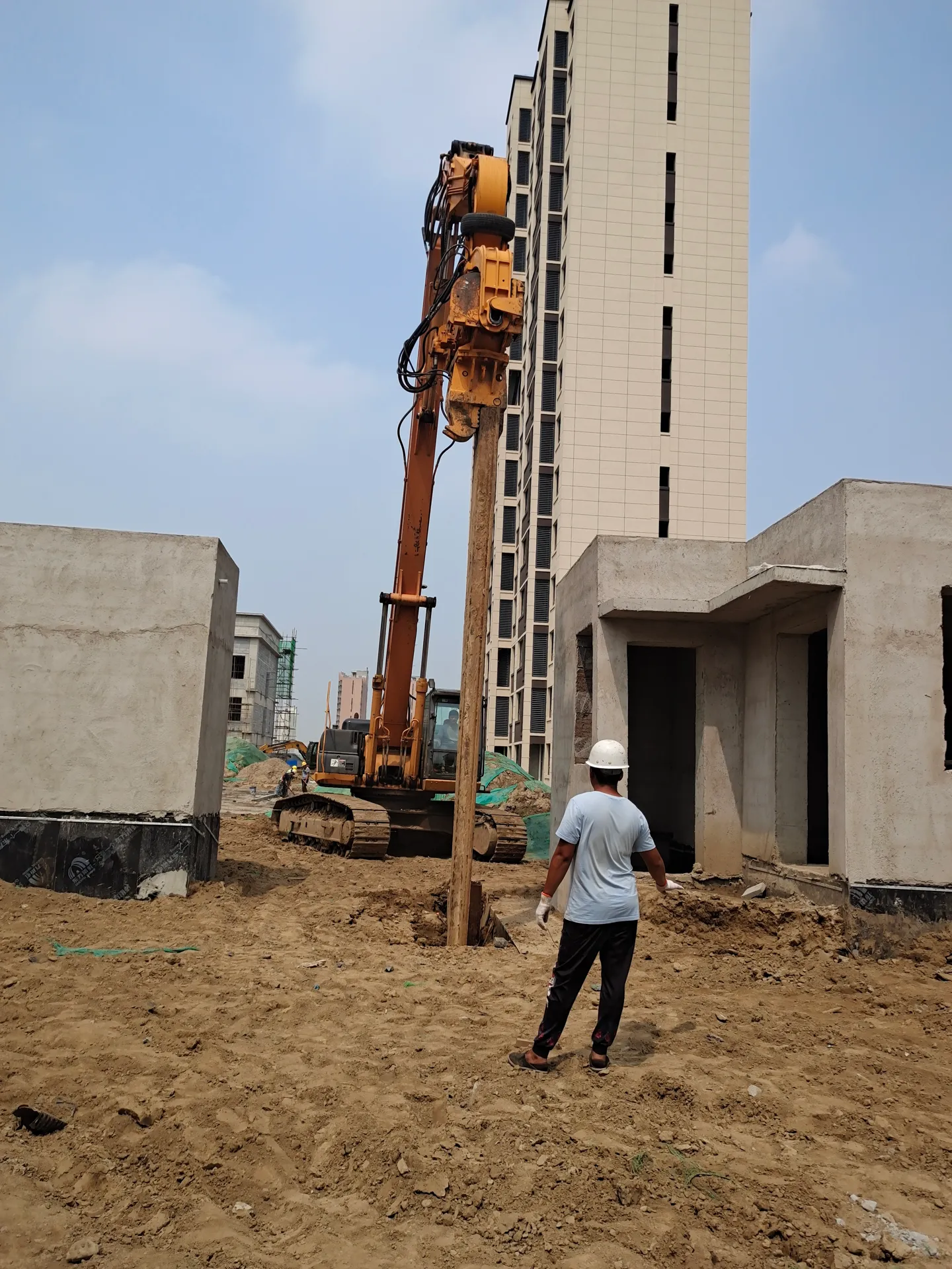北京大兴国际机场噪声区安置房及配套工程（礼贤组团）配网供电工程（D140地块）图片 3