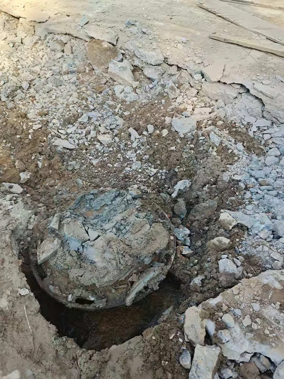 北京市西城区体育局月坛体育场基础设施升级改造二期项目外电源工程图片 2