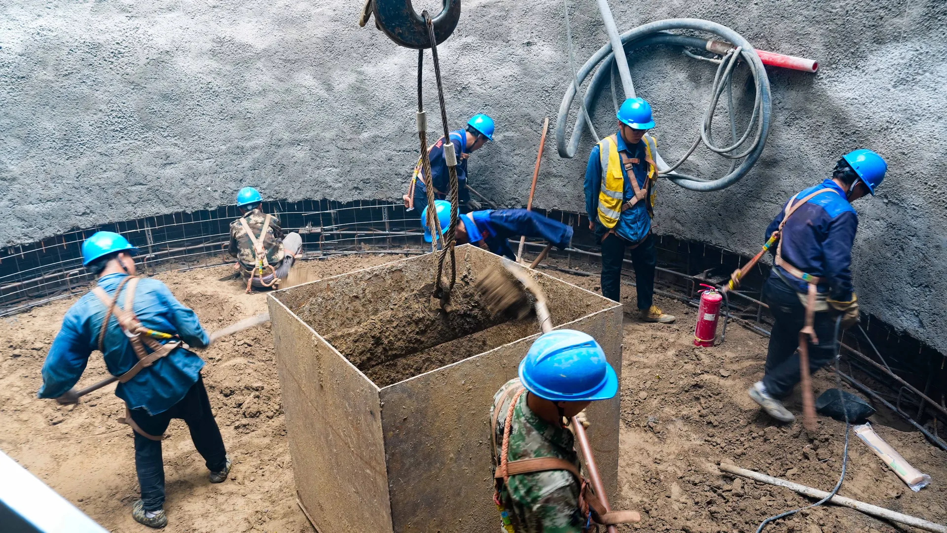 聚力城市电网升级｜太易德电气助力架空线入地工程项目稳步推进